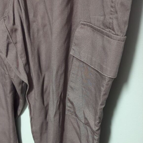 GAP Mauve Cargo Pants Relaxed Fit Lightweight - Picture 2 of 7